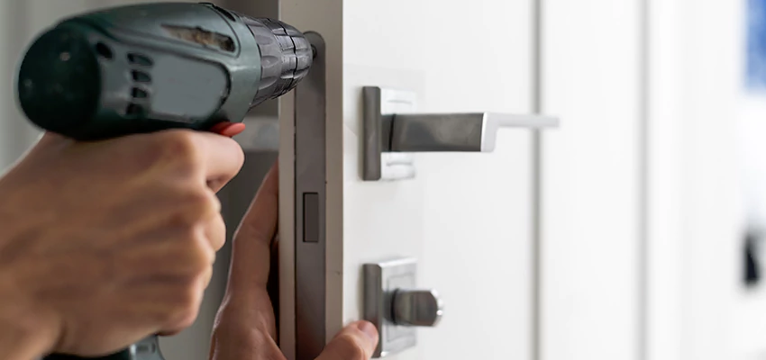 Locksmith For Lock Replacement Near Me in Kerman, CA